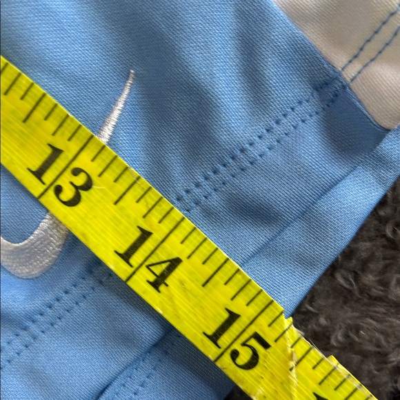 Nike woman’s Light Blue and White Athletic Shorts embroidered logo size large - Picture 8 of 10